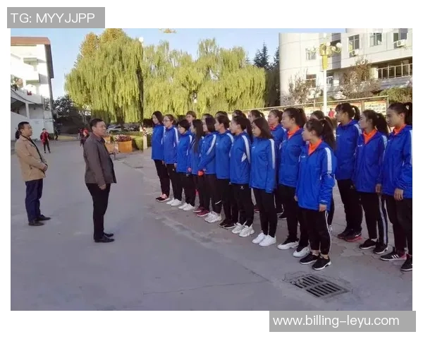 山东太阳金店足球队荣获省级联赛冠军展现团队精神与拼搏风采